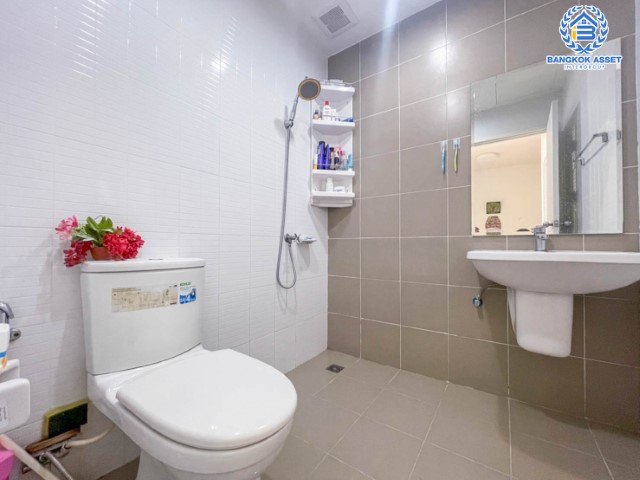 *****ทาวน์เฮ้าส์มือสองย่านปทุมธานี ม.พฤกษา แจ้งวัฒนะ-ราชพฤกษ์ หลังมุม! เนื้อที่ 21.1 ตร.ว. ฟังก์ชัน 3 ห้องนอน 2 ห้องน้ำ 1 ที่จอดรถ บนทำเลศักยภาพ ใกล้รถไฟฟ้าสายสีชมพู "สถานีห้าแยกปากเกร็ด" และทางด่วน "ศรีรัช (แจ้งวัฒนะ)" จองด่วน!